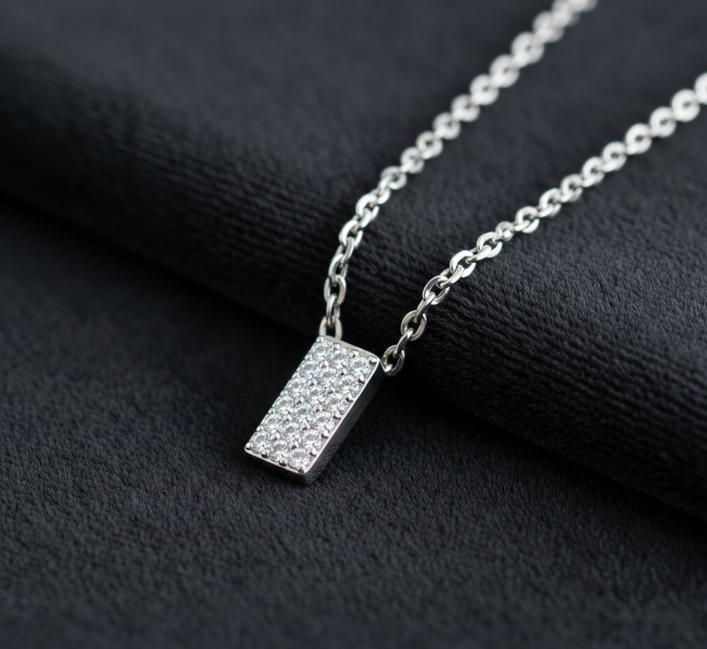 The Complete Guide to 925 Sterling Silver Necklaces | Quality, Style & Value